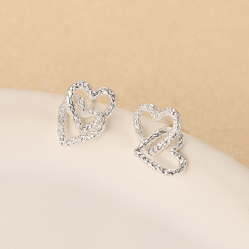 925银耳饰 纹理镂空双爱心耳钉耳饰高级感轻奢甜美设计感精致耳环