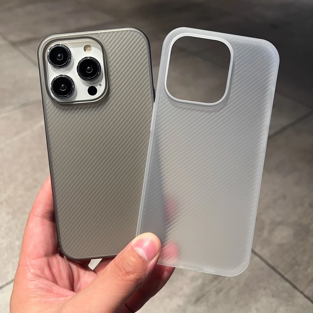 适用苹果16手机壳iPhone15promax半透明斜纹超薄14大孔防摔pp壳13