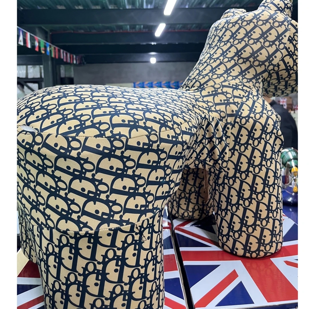 网红小马椅子可爱风