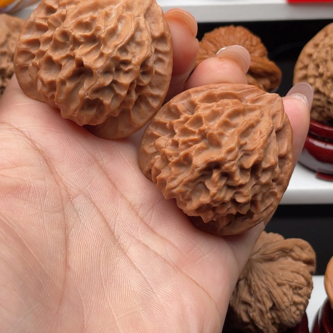 文玩核桃吊坠龙鳞