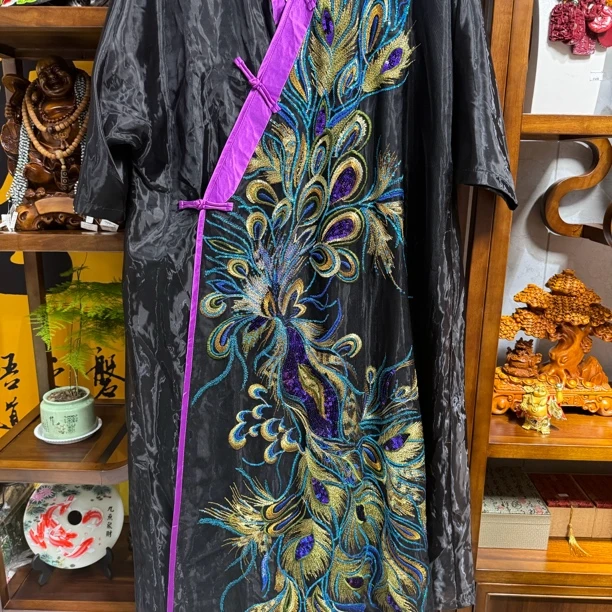 云贵人刺绣长裙3034