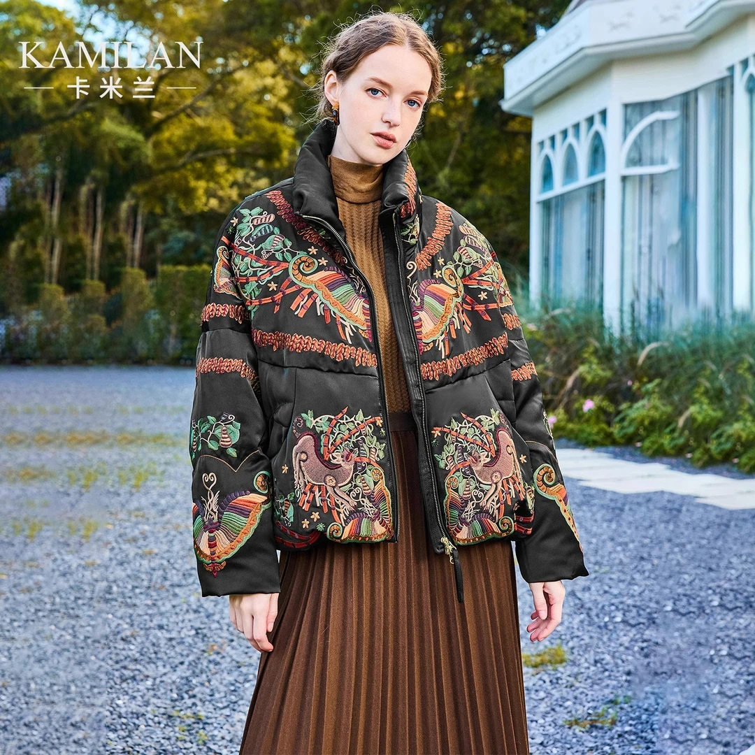 [白鹅绒x刺绣]卡米兰短款复古羽绒服女2024冬季新款高领羽绒外套