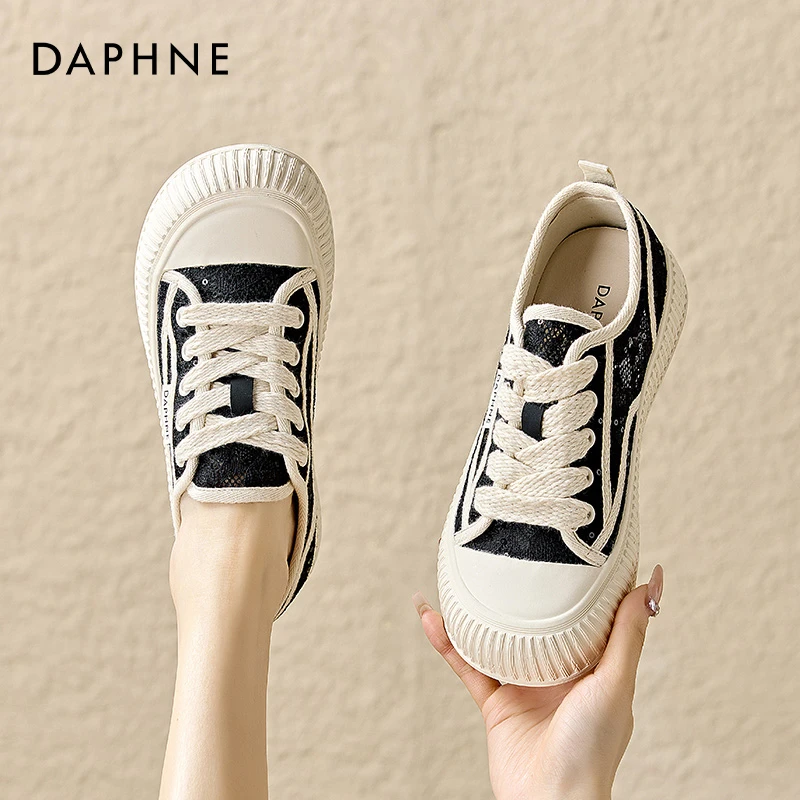 达芙妮小香风蕾丝厚底运动帆布鞋女2025年新款网面软底透气饼干鞋
