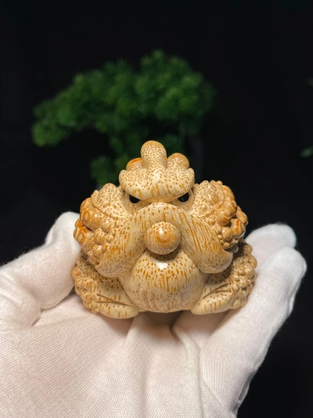 竹根雕金蟾葛现伟老师的作品手把件摆件
