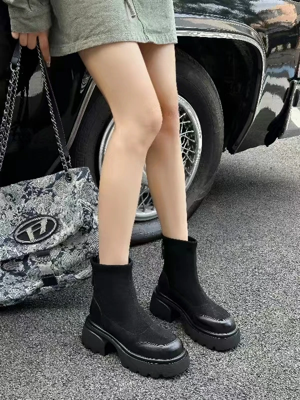 2023秋季新款圆头休闲英伦风百搭厚底舒适女短靴8168
