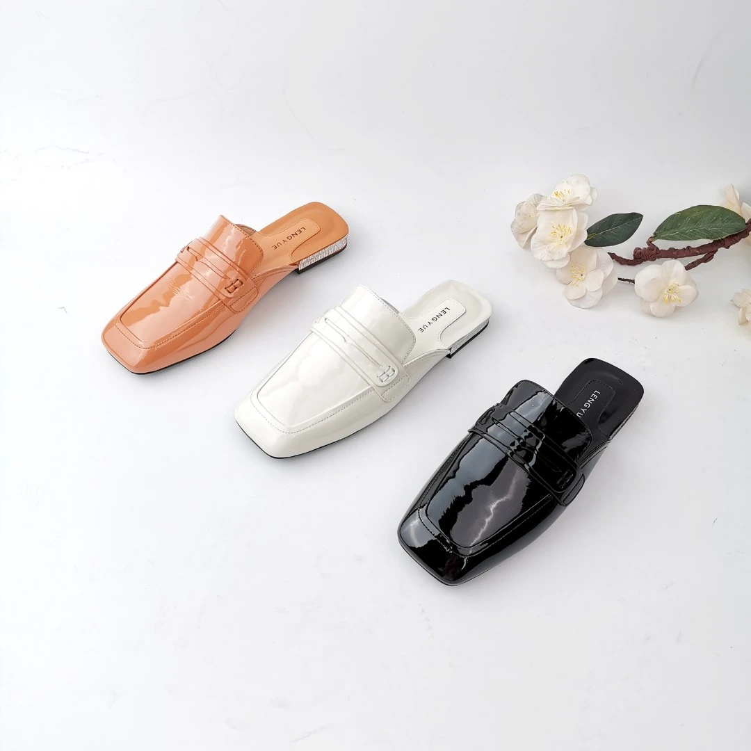 2023年夏季新款包头拖平跟舒适牛漆皮时尚女半拖拖鞋1109106