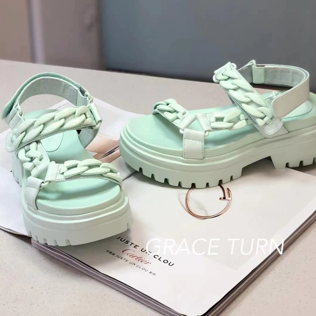 2023年夏季潮流时装软底一字带厚底时尚百搭网红款女士凉鞋Y003-1