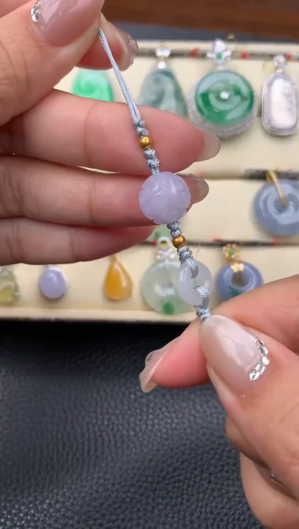 【闪购商品】翡翠挂件未镶嵌D427