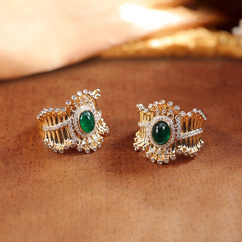 18K金镶嵌天然祖母绿戒指 多样性随机发一件