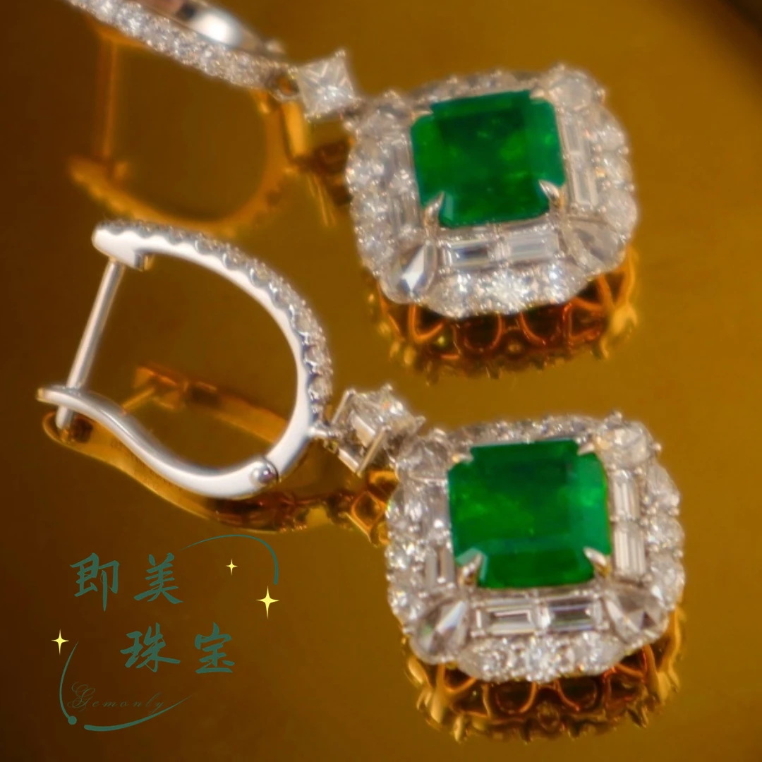 18K金镶嵌天然祖母绿耳饰