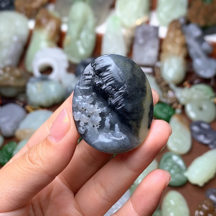 和田玉挂件未镶嵌V*