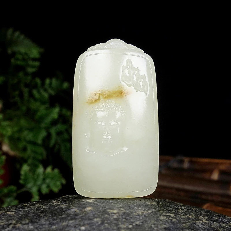 精品和田玉《佛观天下》挂件343