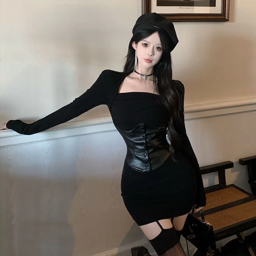 假两件pu皮腰封长袖方领连衣裙女秋冬季辣妹小黑裙紧身包臀短裙子