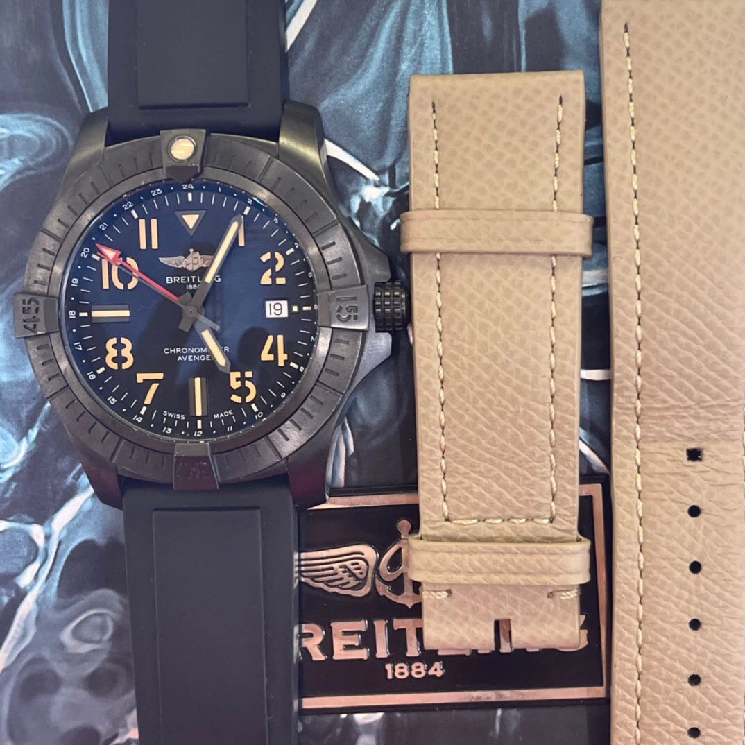 99新 BREITLING/百年灵 深圳名典！百年灵V32395101B1X1复仇者全套