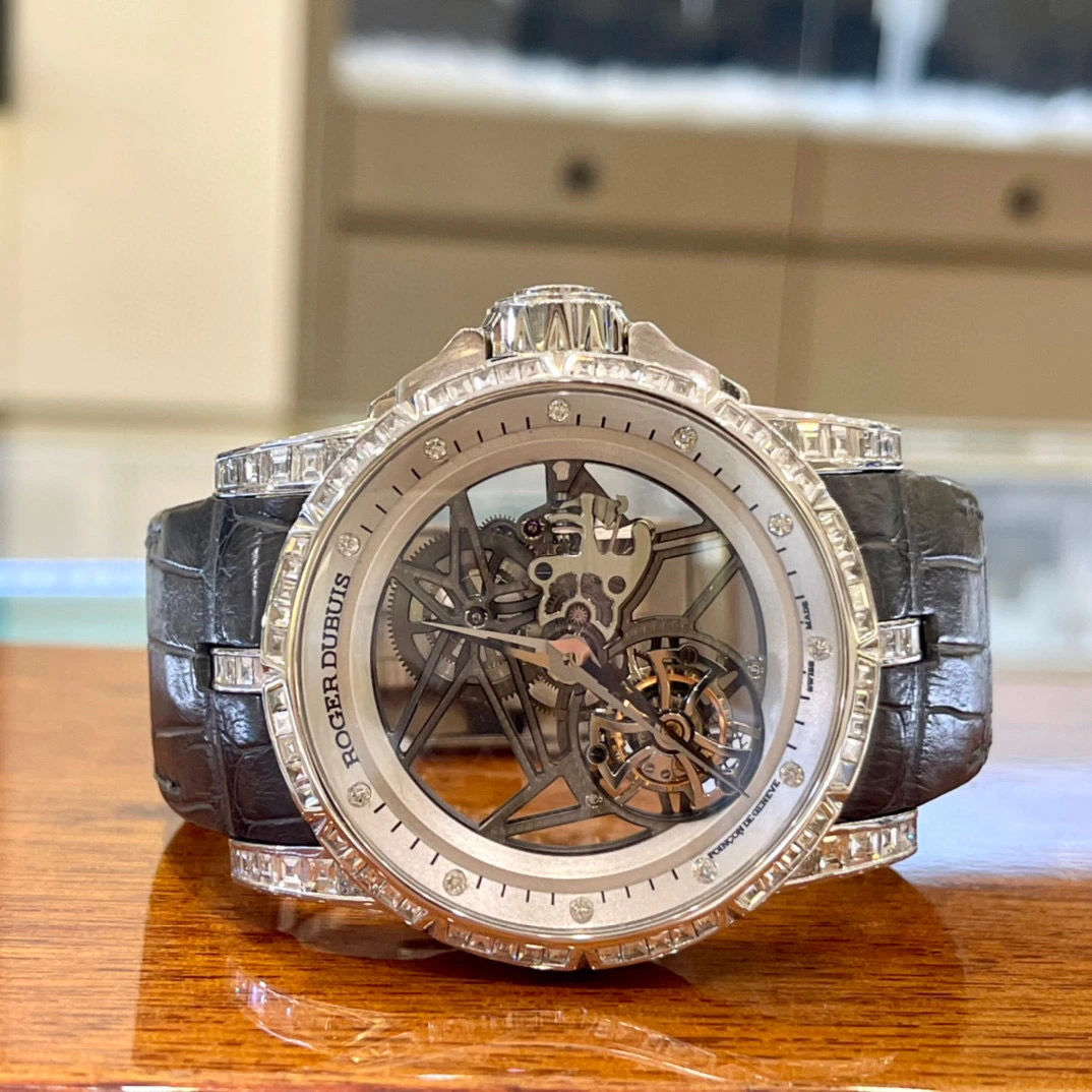 99新 ROGER DUBUIS/罗杰杜彼 深圳名典/白金陀飞轮/后钻单表