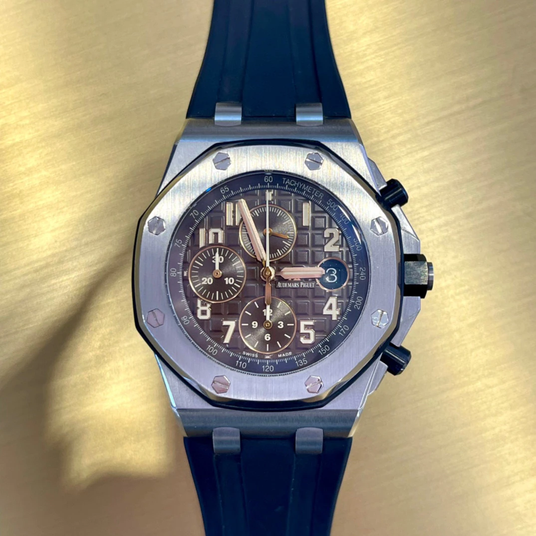 99新 AIPE/爱彼 三只鱼/皇家橡树离岸型/26470ST/单表/42mm