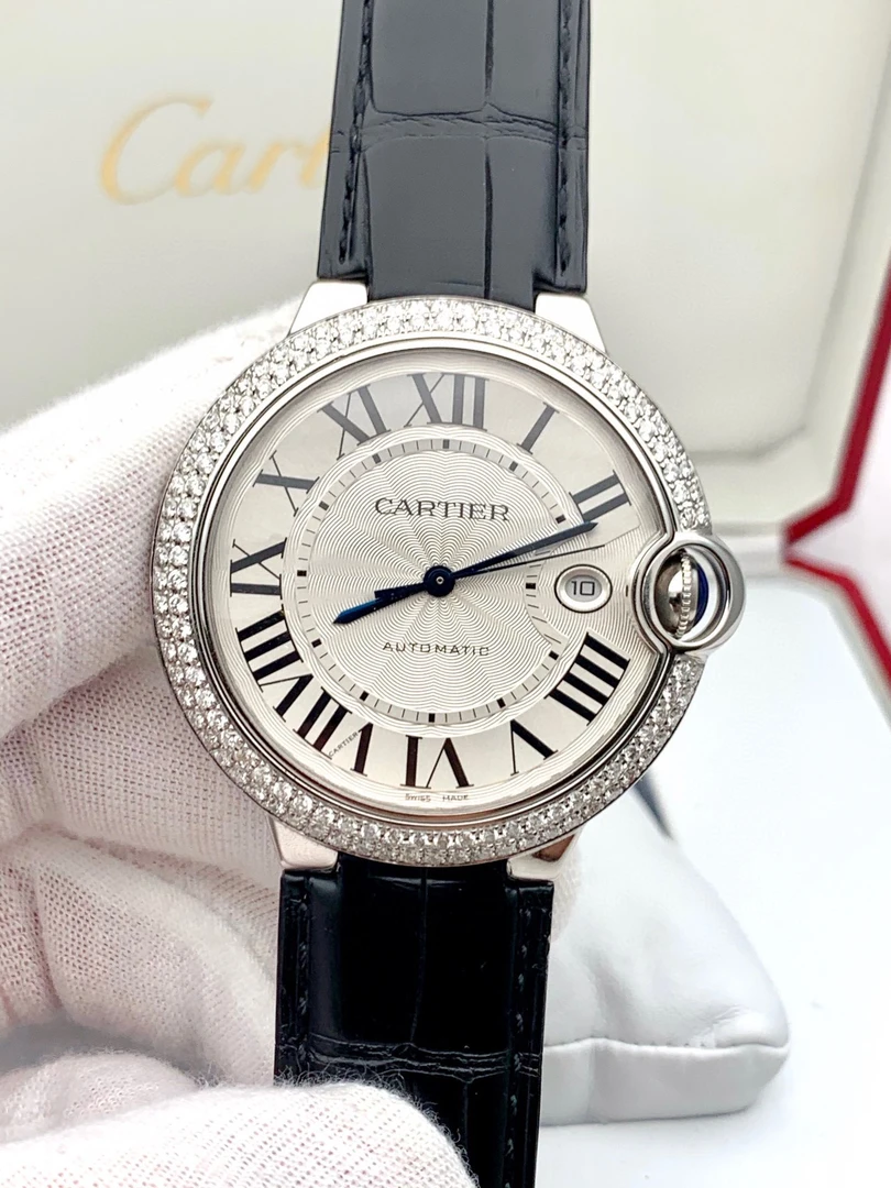 99新 Cartier/卡地亚 深圳名典！W69012Z4后镶钻单表42mm
