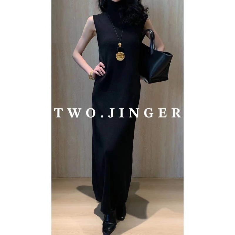 二静子 极简约静奢  (随意搭）精致贵气毛针织连衣裙 HG9991