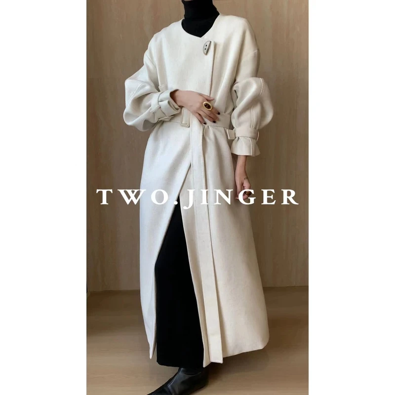 二静子 极简静奢（大当家）秀场名模突袭回归的顶奢夹棉大衣HG1221