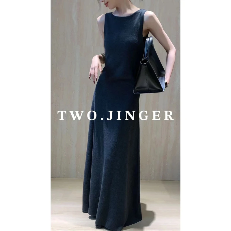 二静子 极简约（大表姐）不刻意讨好搭配秋冬毛衣连衣裙 HG99668