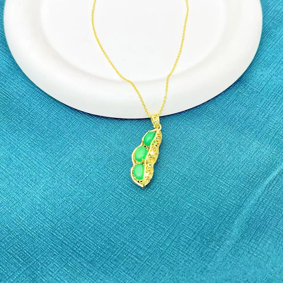 【杰哥专属】天然冰透满绿四季福豆玛瑙吊坠（赠链）S130