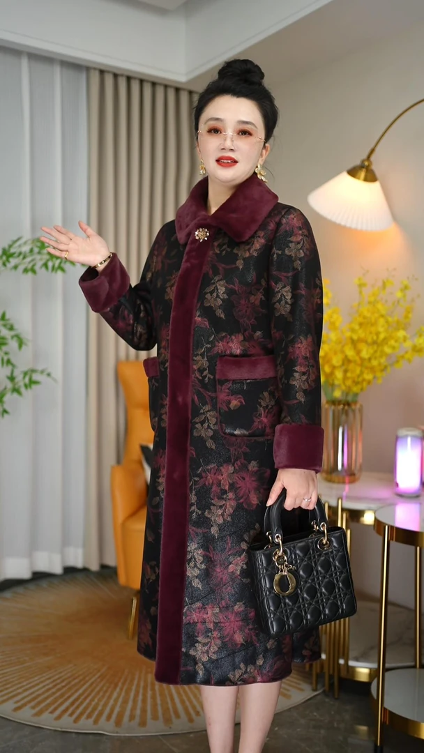 2024冬季加绒大码显瘦遮肉中老年妈妈装中长款减龄大衣外套A33