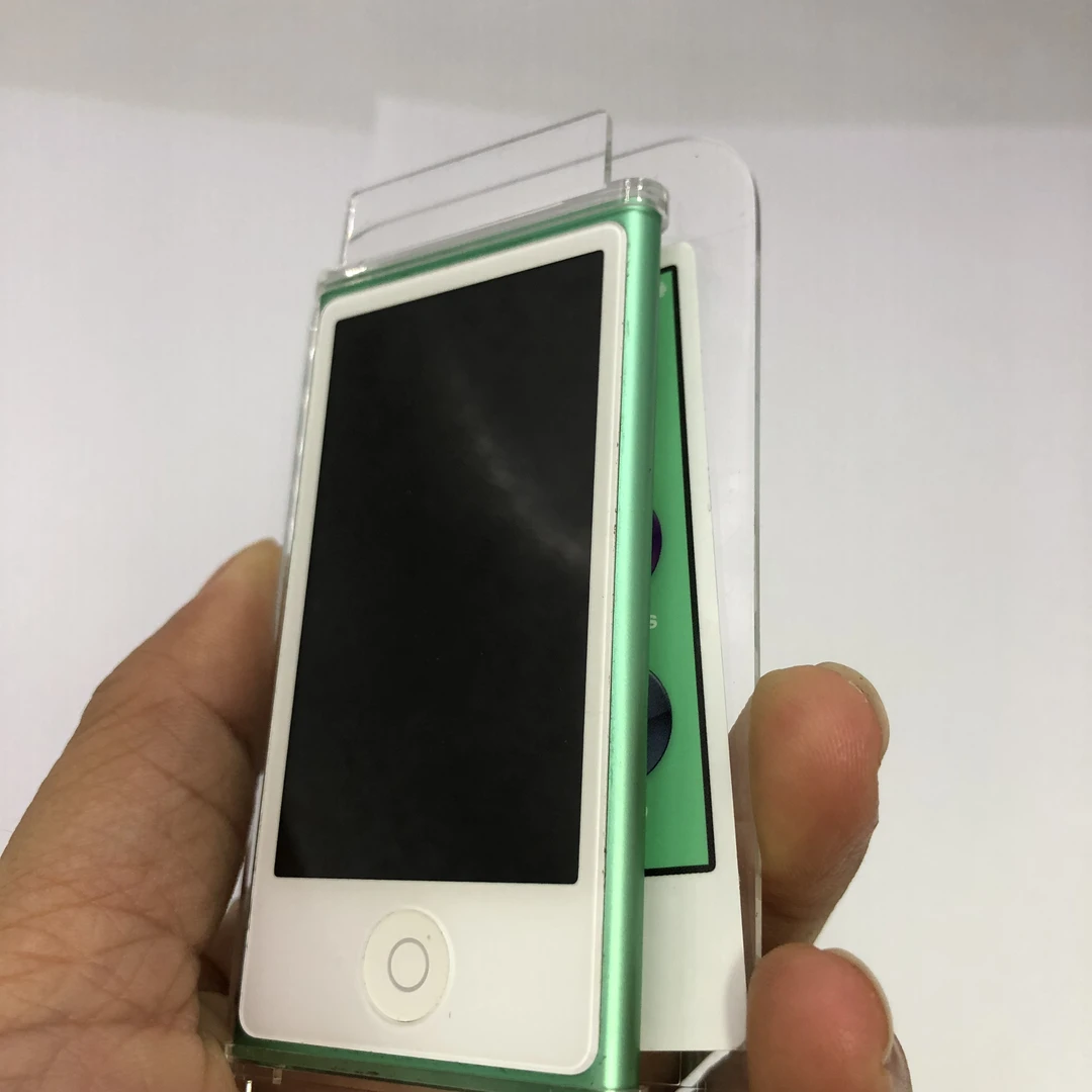 9新  外观差 苹果 iPod nano(第7代)单机 绿色音乐播放器/1032940