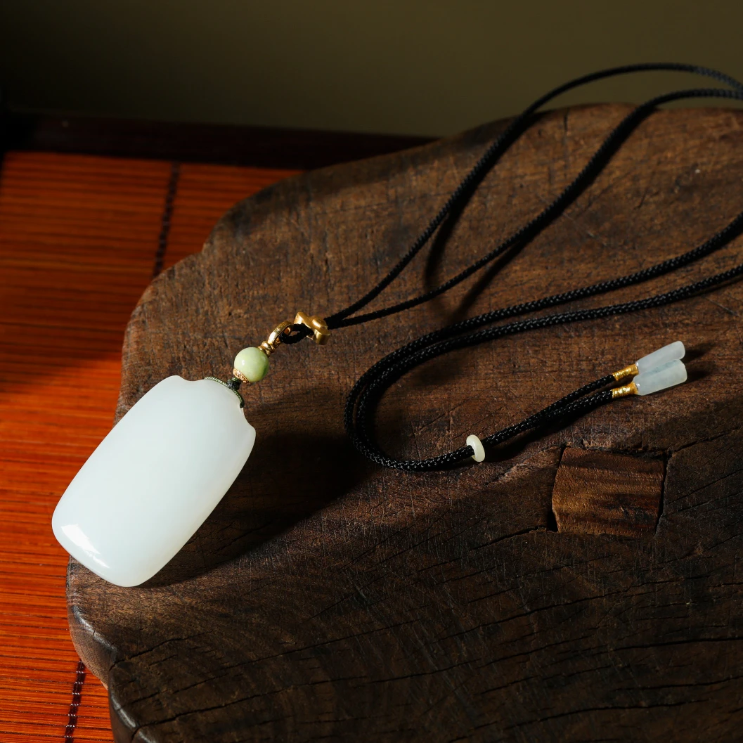 【意婵】典藏级野牛沟老料羊脂白玉无事牌项链-908013