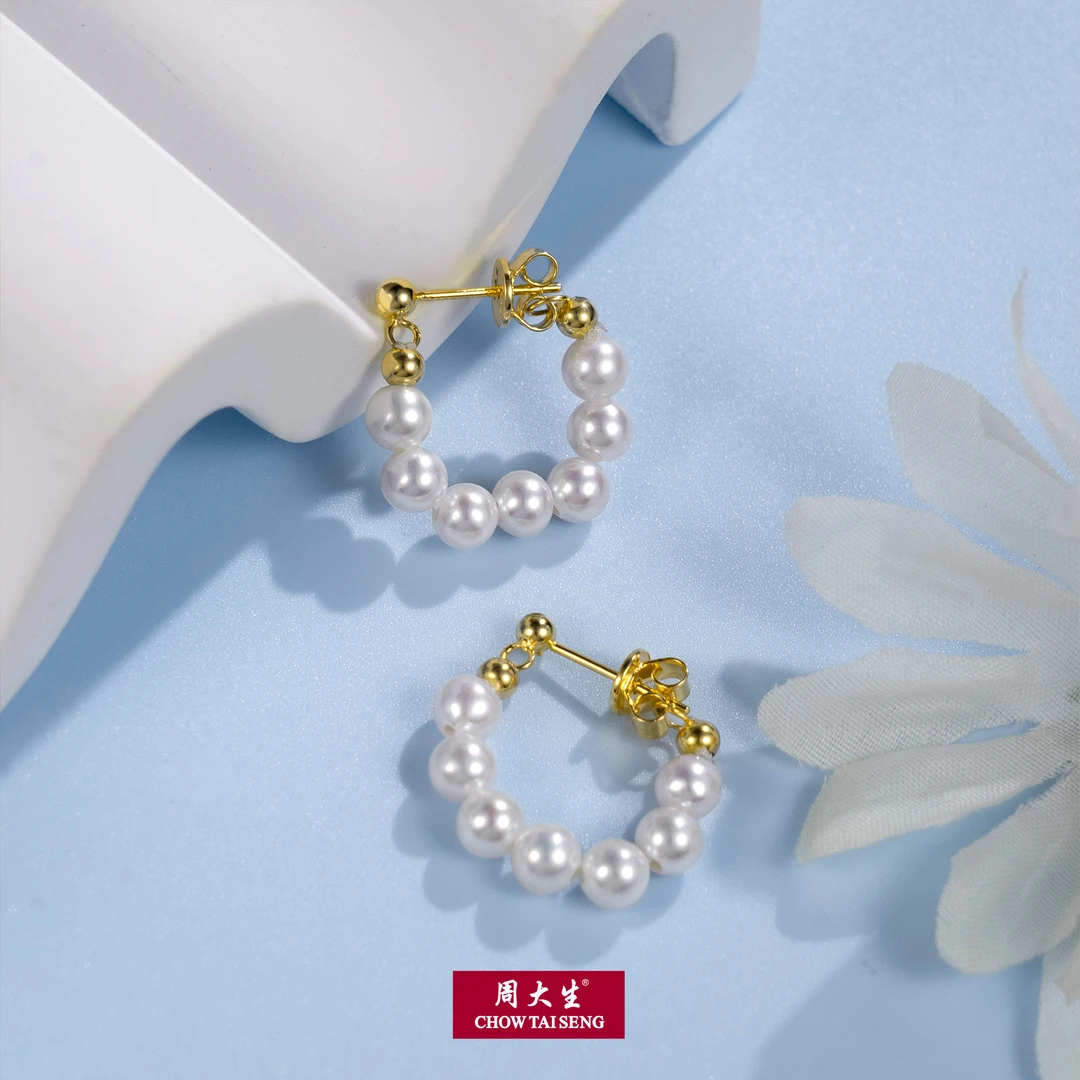 周大生 淡水珍珠耳饰小米珠耳圈约4-5mm 时尚秋冬百搭 D10