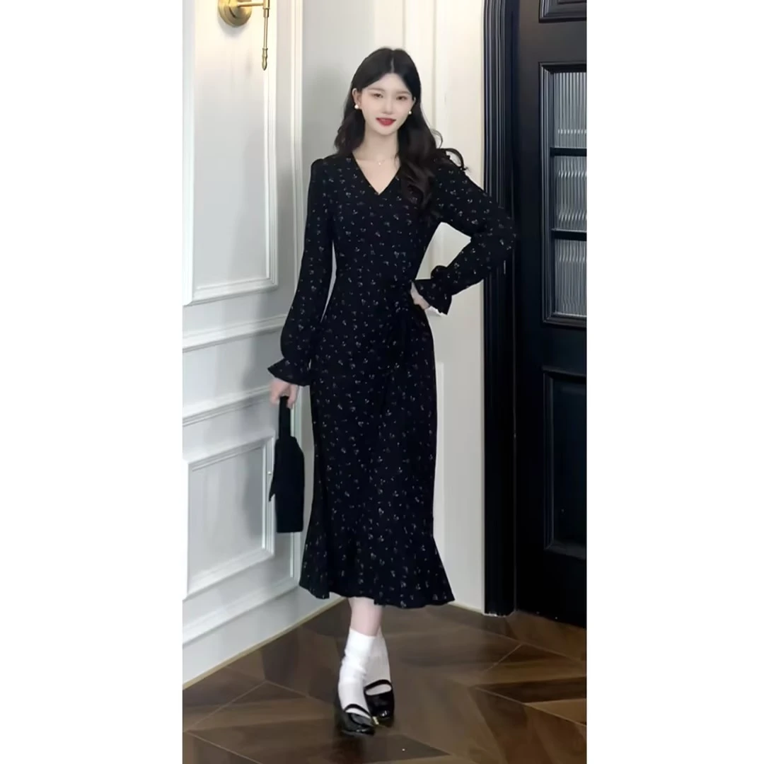 Q鹿向南《繁花》碎花法式显瘦气质修身针织春季女装连衣裙DYL661155