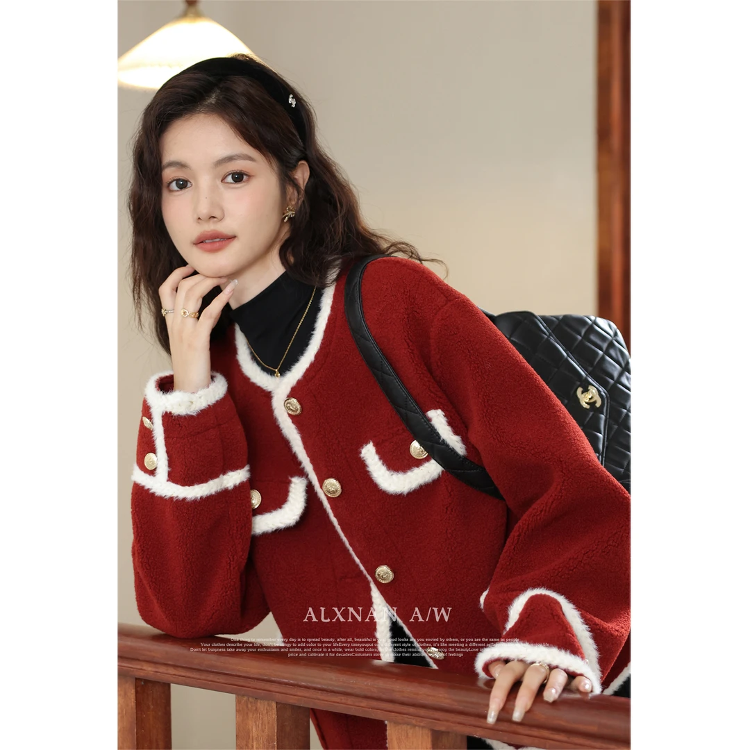 鹿向南《冬日维也纳》红色过年小香风短外套女高级感上衣交个朋友