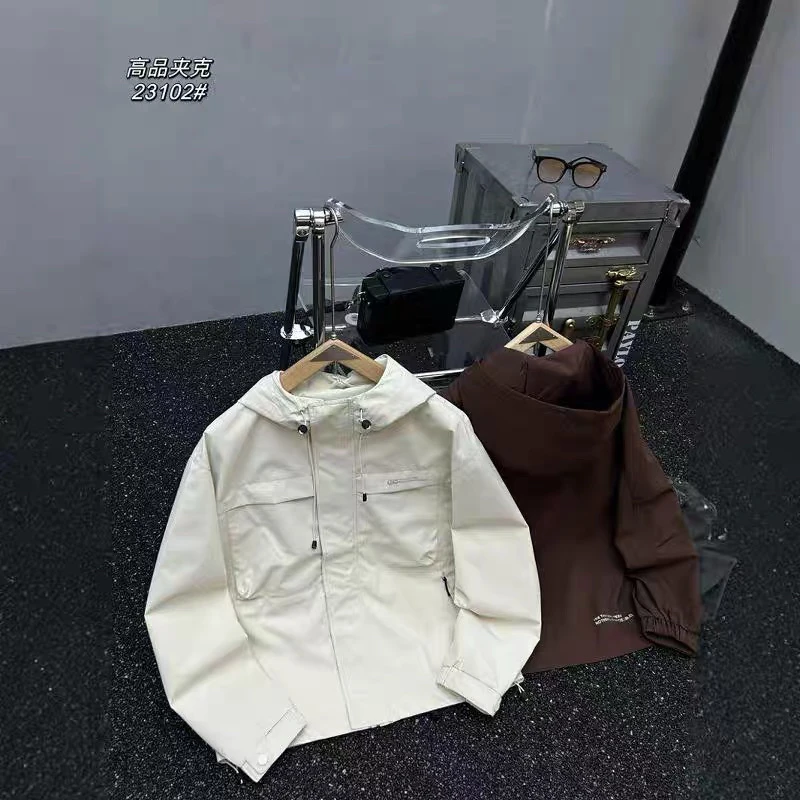 23102春秋时尚百搭工装夹克户外连帽冲锋衣外套防风纯色秋款