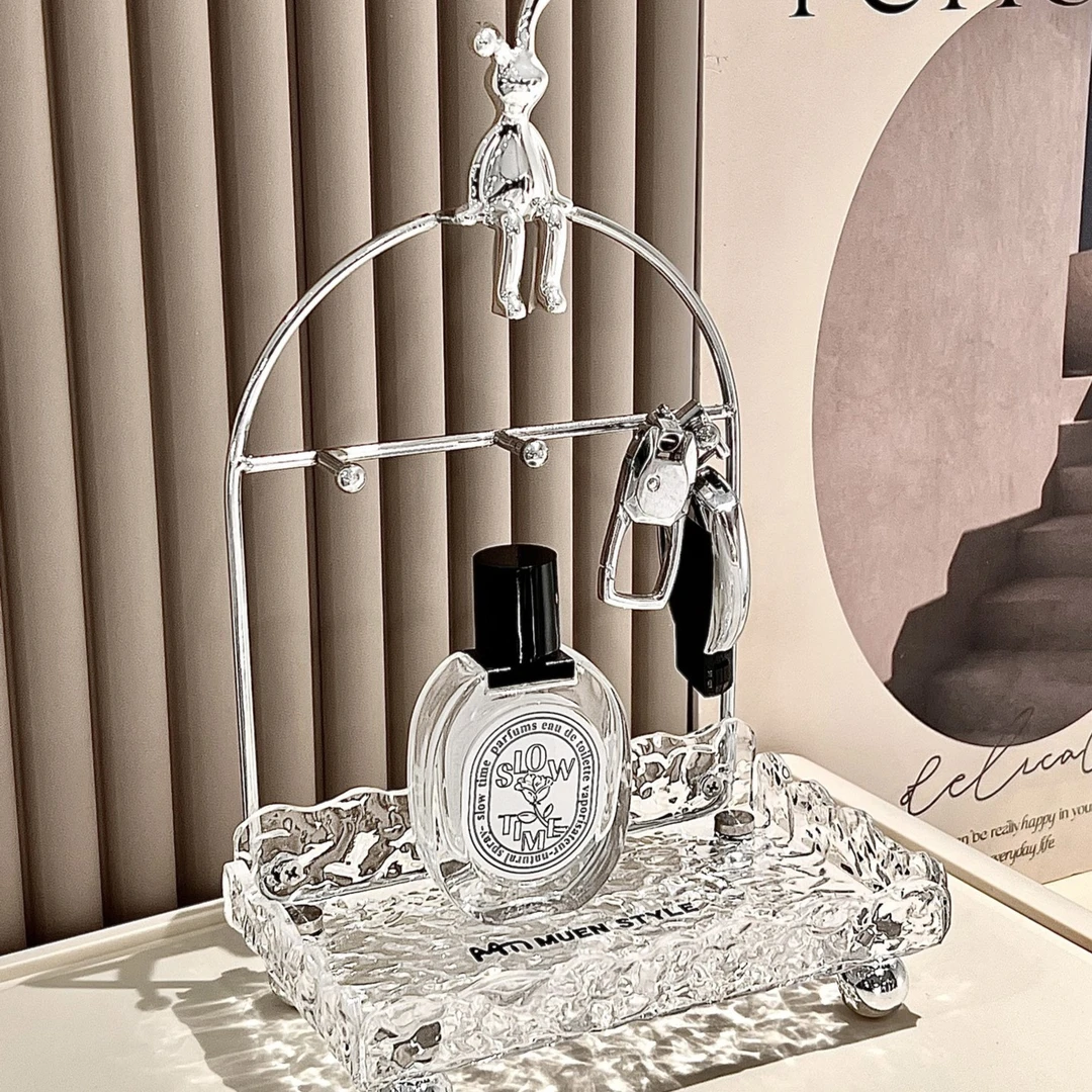 进门挂钥匙收纳入户玄关置物架轻奢亚克力客厅装饰家居饰品高档