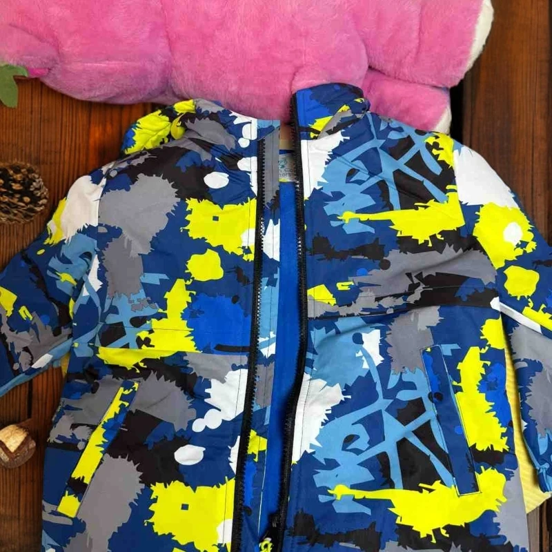 2024年新款秋冬季加绒加厚中小童连帽冲锋衣