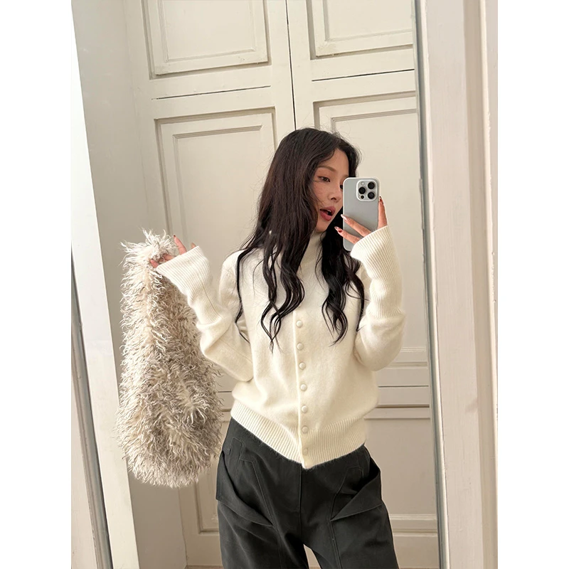 MARIE.COCO温柔高领软糯运动毛衣女秋冬季百搭宽松针织开衫上衣