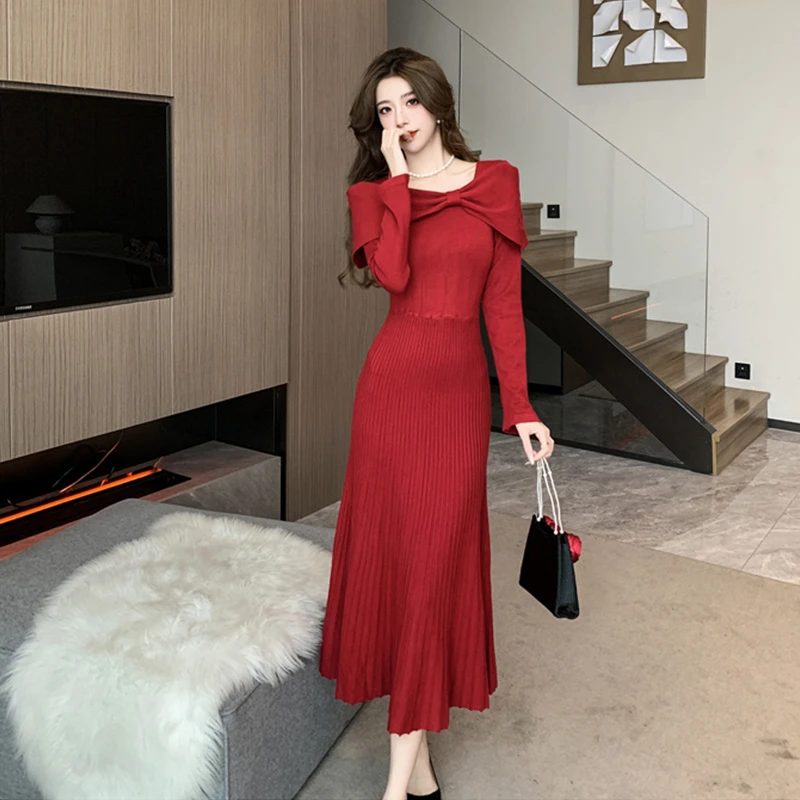 红色针织连衣裙秋冬新款高级感时尚配大衣的毛衣高档后妈修身裙子