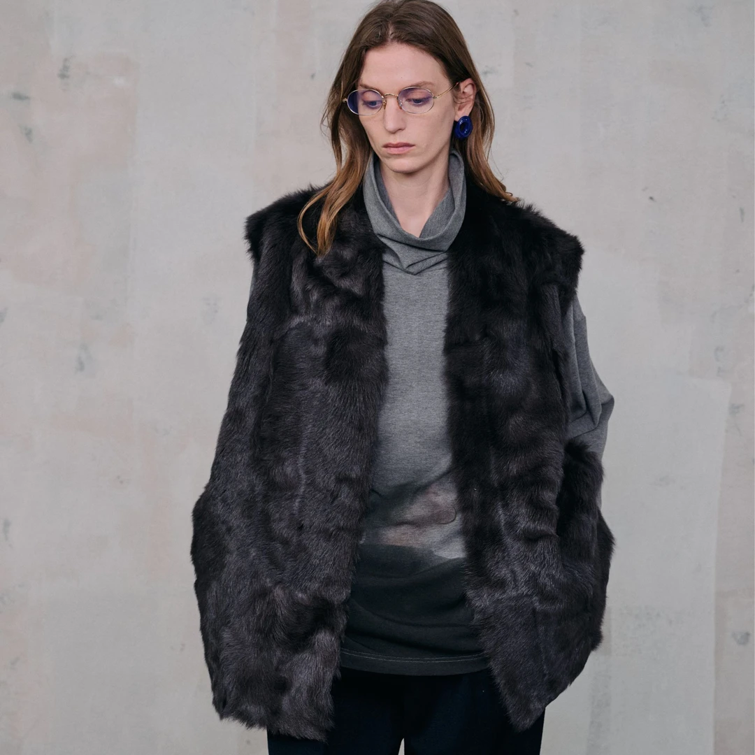 YOUWEI 小湖羊毛前长后短解构马甲 Y3624410