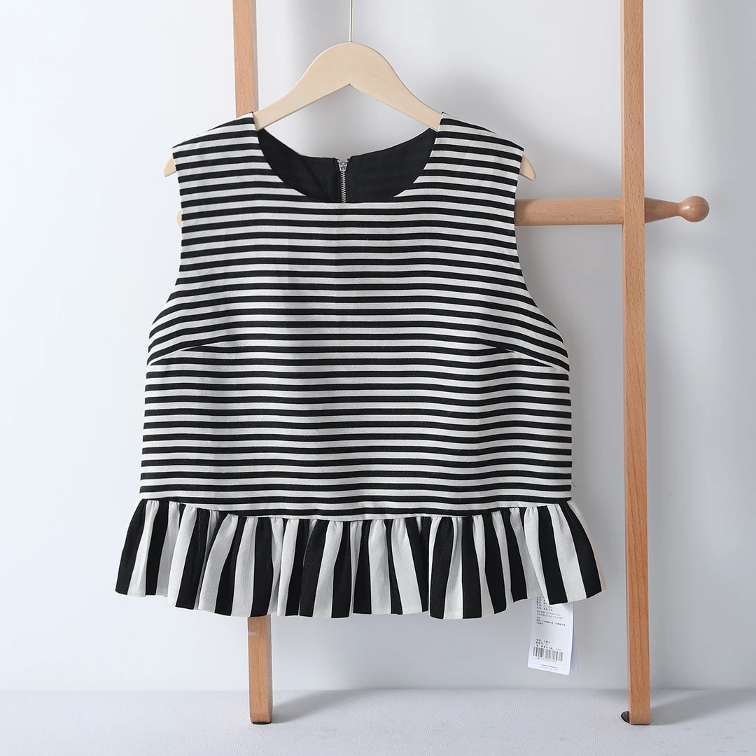 6729     个性百搭  时尚女士气质显瘦条纹马甲背心