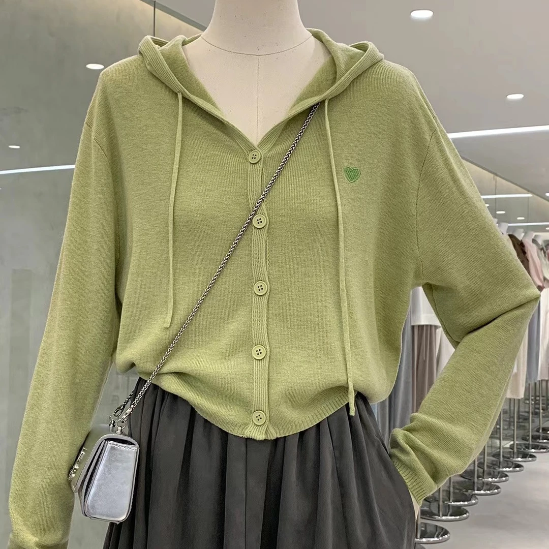 2023秋装新款爱心刺绣连帽针织衫外套宽松短款外穿韩版软糯薄开衫