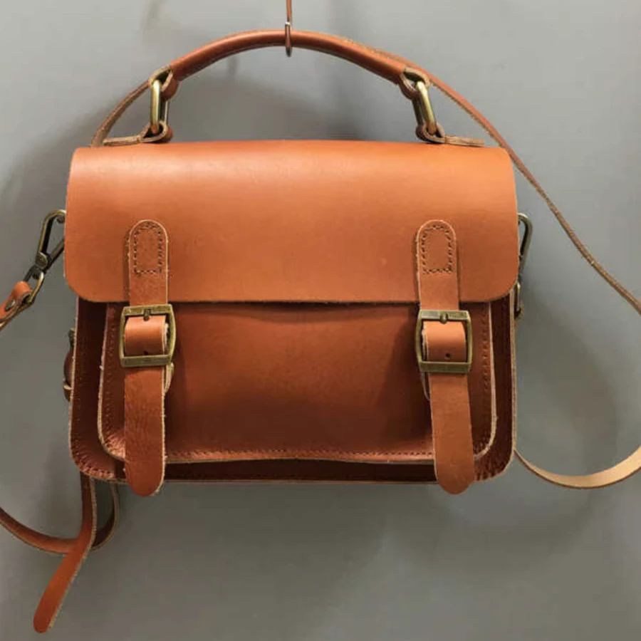 2050土黄A-42-3头层牛皮疯马牛皮真皮斜挎女包