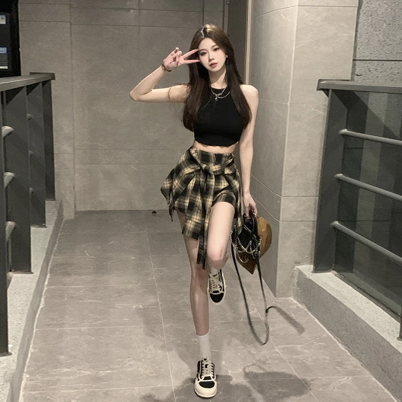 2024夏季新款甜辣风无袖背心+设计感假两件系带高腰格子短裙裤女