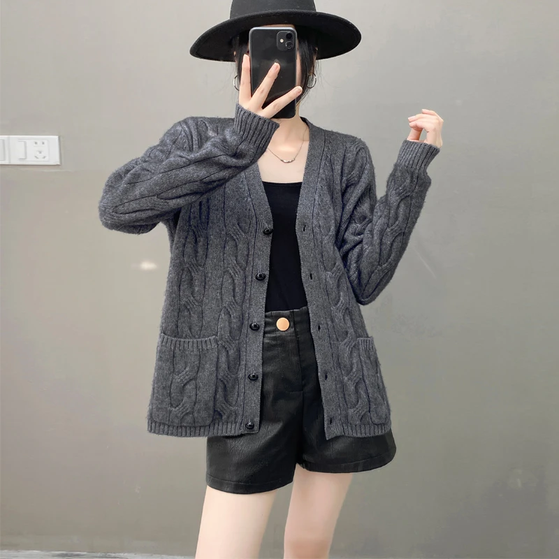 秋冬新款100%山羊绒纽扣开衫女V领宽松加厚麻花针织外套羊绒衫女