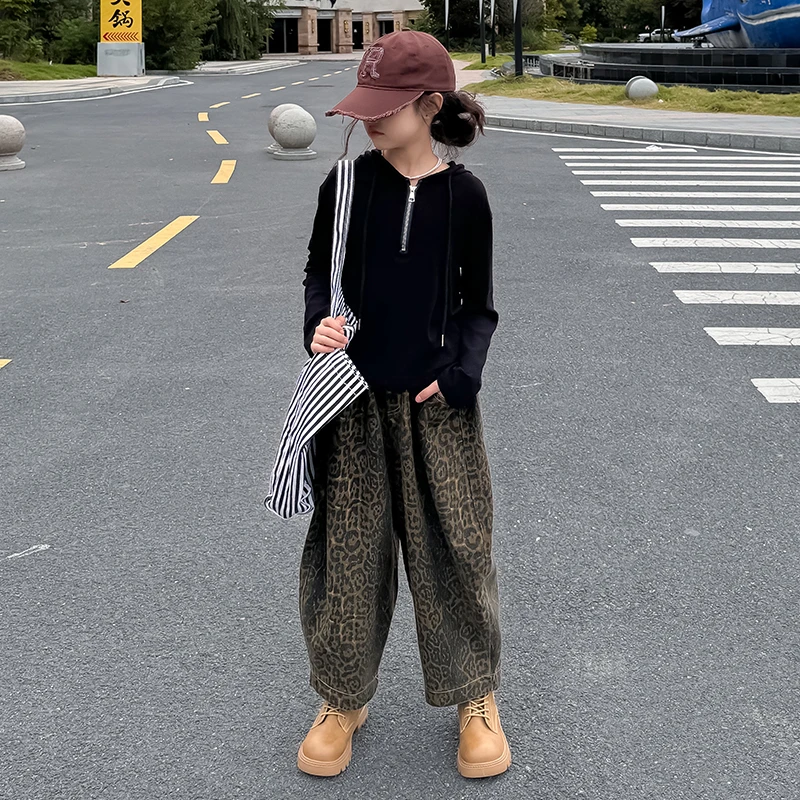 女童裤子韩版春装2025新款中大童豹纹长裤时髦洋气女孩宽松休闲裤