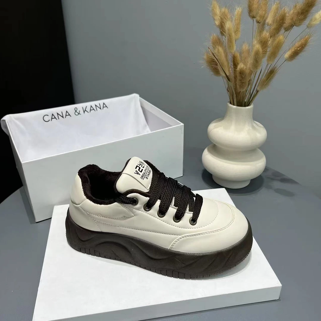 厚底轻便面包鞋女2023冬季新款系带运动休闲百搭小众加绒板鞋