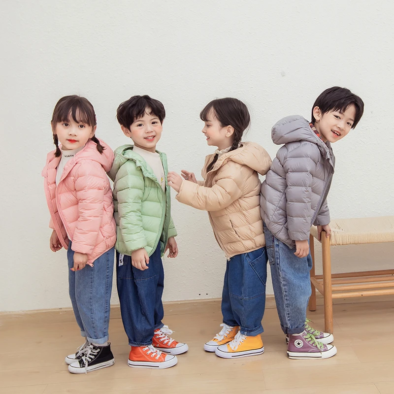 轻薄款儿童羽绒服中大童外套连帽亲子款童装秋冬男女童纯色可装袋