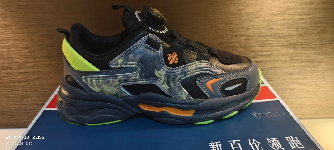 领跑梦想官方正品童鞋秋冬新款小童中大童时尚跑鞋儿童运动鞋鞋子