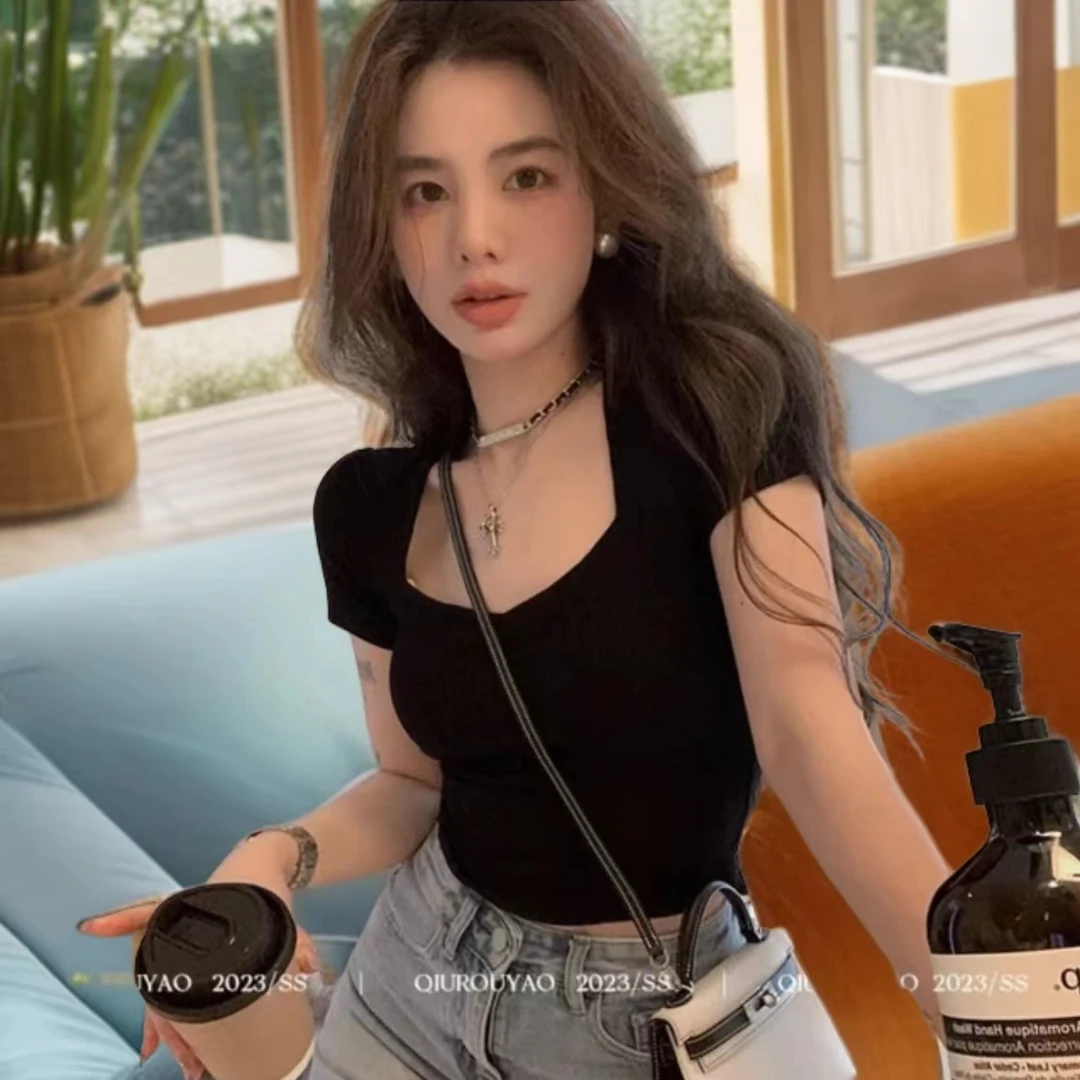 2024春夏新款人棉纯色短袖辣妹穿搭显瘦显身材带胸垫T恤上衣百搭