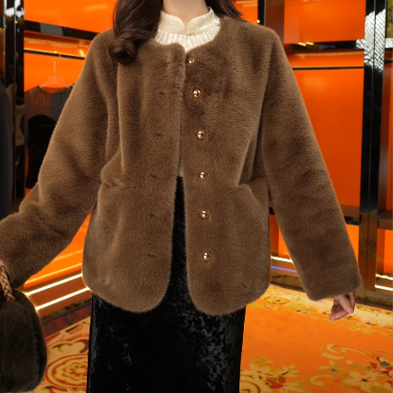 人造皮草 2024冬季小香风圆领多巴胺短款仿水貂加厚显瘦毛毛皮草