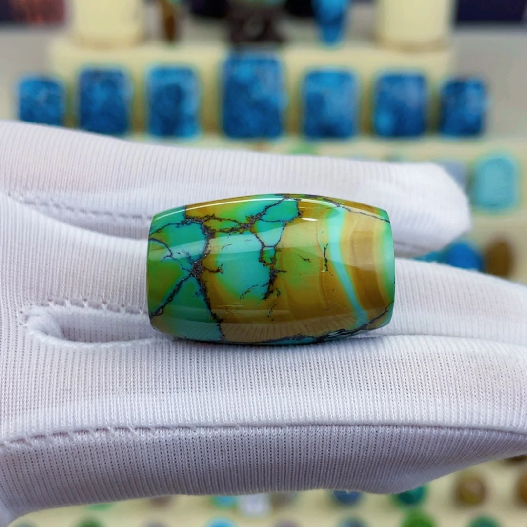 绿松石绿松石未镶嵌