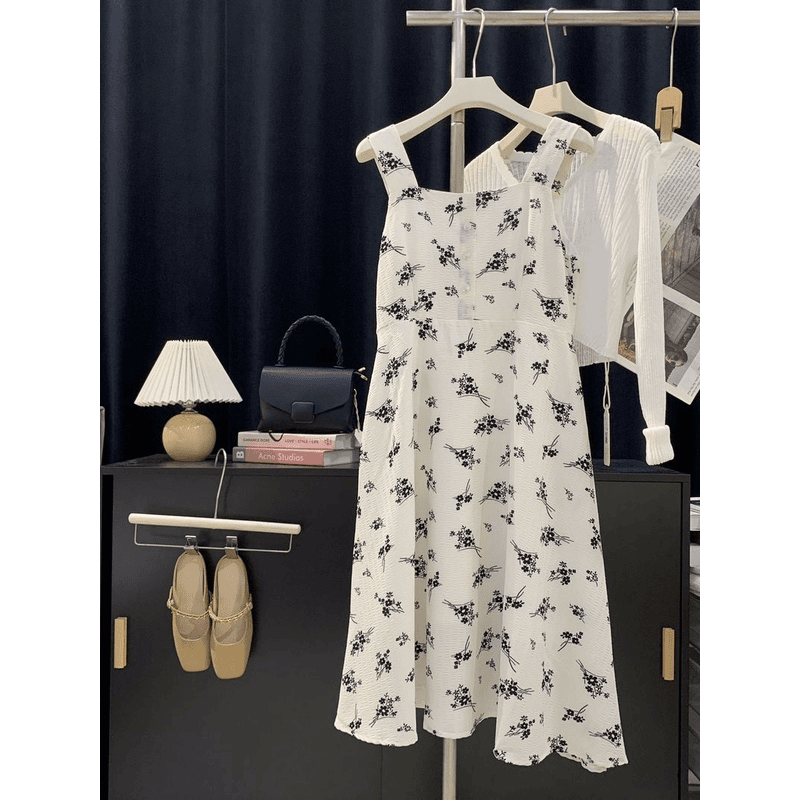 F32碎花吊带连衣裙洋气百搭2024年夏季新款法式轻奢设计感背心裙